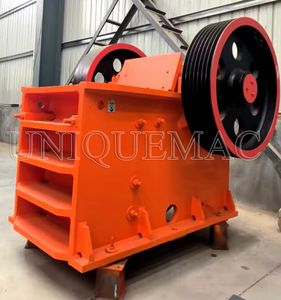 Fabricante de China, máquina trituradora de mandíbula de roca de piedra diésel para triturar piedra caliza de grava agregada - Product Image 1
