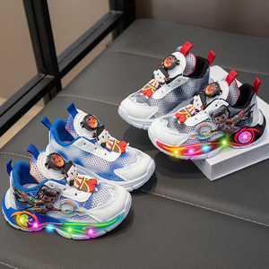 <span class=keywords><strong>Zapatillas</strong></span> Deportivas Infantiles Cema <span class=keywords><strong>con</strong></span> <span class=keywords><strong>Luces</strong></span> LED, Estilo Casual para Niños, Diseño <span class=keywords><strong>de</strong></span> Spider-Man Brillante, para Primavera - Product Image 4