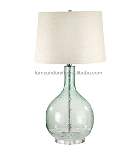 โคมไฟตั้งโต๊ะแก้วสีเขียวอ่อนสไตล์โมเดิร์น ยุโรป-อเมริกา พร้อมฐานโลหะ - Product Image 2
