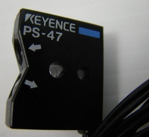 KEYENCE PS-47a-<span class=keywords><strong>PL</strong></span> = 5M stokta. Küçük bir ışık Spot tasarımı ile 5 metrelik uzunluğu çeşitli çalışma koşulları için uygundur. - Product Image 1