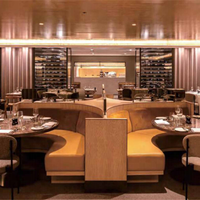 Big Hotel Red Velvet Halbrunde Sofa kabine und Tisch in Los Angeles LA