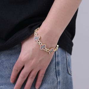 Pulsera Unisex de Cobre Chapado en Oro con Patrón de Trébol de Cuatro Hojas Estilo Pequeña Fragancia, Multicolor, para Comercio Transfronterizo - Product Image 3