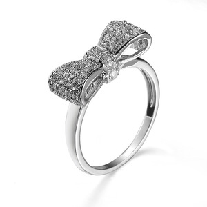 Anello con fiocco alla moda per donna, elegante design intarsiato, gioielli per feste e uso quotidiano - Product Image 1
