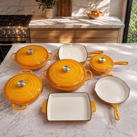 Batterie de cuisine EliteChef 7 pièces en fonte émaillée jaune, antiadhésive, comprenant poêle, grill et cocotte, pour la vente en gros aux fournisseurs de cuisine