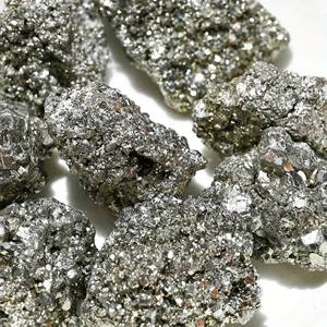 หินไพไรต์ดิบคุณภาพสูง งานฝีมือคริสตัลธรรมชาติ ขายดี สำหรับตกแต่ง - Product Image 2