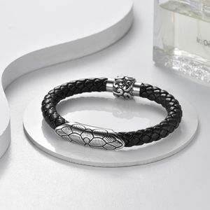 2025 vente chaude bijoux nouveau rétro hommes <span class=keywords><strong>Bracelet</strong></span> en <span class=keywords><strong>cuir</strong></span> en acier inoxydable <span class=keywords><strong>Lotus</strong></span> pull courbure <span class=keywords><strong>cuir</strong></span> corde <span class=keywords><strong>Bracelet</strong></span> - Product Image 4