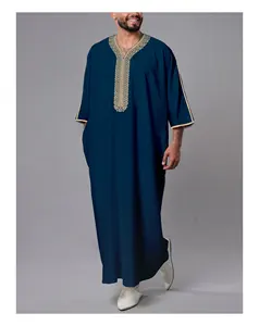 2024ジュバアラブイスラム服青いローブと刺繍されたカフタンモロッカスタイルの男性用トーブ
