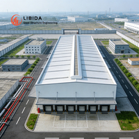 Entrepôts préfabriqués en acier industriel, hangar moderne