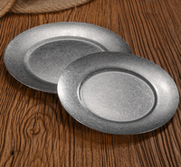 Assiette ronde à large bord en acier inoxydable rétro avec logo personnalisé, pour steak, pâtes, fruits, desserts, pour barbecue en plein air, buffet, vaisselle de table