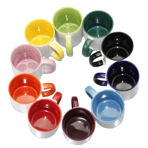 Tazza in ceramica a sublimazione da 11 once stampa logo personalizzata tazza da caffè in porcellana colorata per interni e manico in vendita