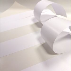 Autocollant en papier couché <span class=keywords><strong>miroir</strong></span> thermofusible sensible à la pression, simple face, auto-adhésif, 70x100cm, avec fente arrière - Product Image 2