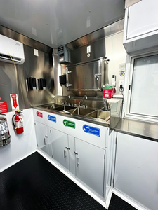 Remorque alimentaire commerciale avec plancha à gaz, friteuse et comptoir pour double cheeseburger, pour centre commercial nord-américain - Product Image 6