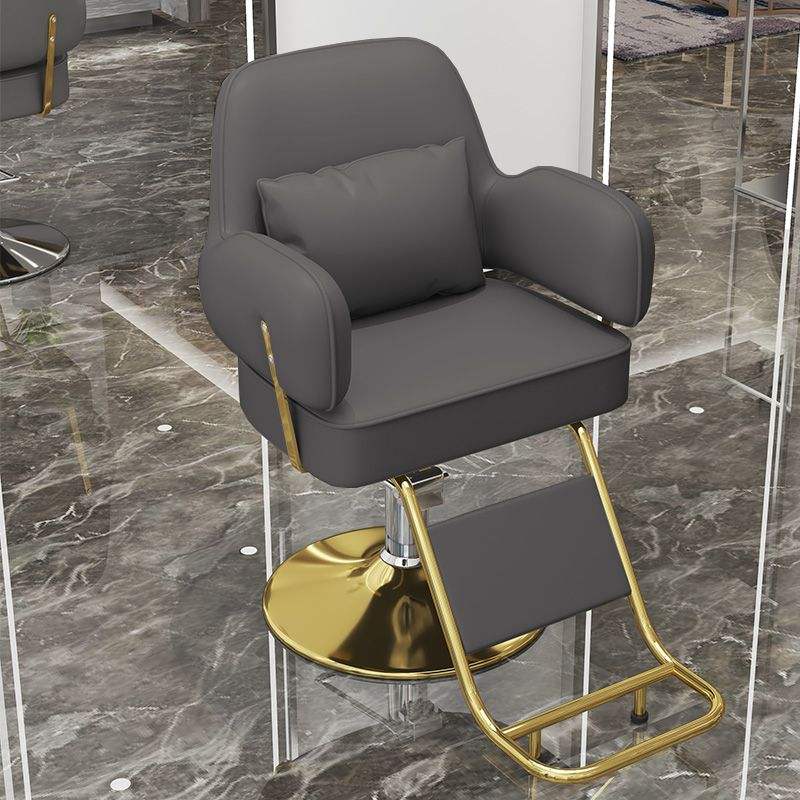 สีเทาเข้ม