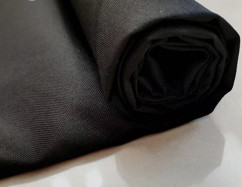 Water Repellent 70 Denier Woven 100% Nylon Ripstop Fabric with PU Coating for Tents & Bags