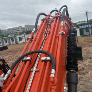 รถขุดไฮดรอลิก Doosan DX225LCA มือสอง สภาพดี บุ้งกี๋ 0.92 ลบ.ม. เครื่องจักรขุดดินสำหรับงานหนัก ขาย - Product Image 4