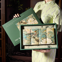 Boîtes cadeaux magnétiques d'art en satin de luxe noir personnalisé Boîtes en papier d'art en satin de luxe avec couvercles en feuille gaufrée en carton rigide recyclable