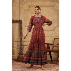 Indian Kurti Pant Manga tres cuartos Moda Ocasión Wear Print Kurtis En Precio al por mayor Nuevos diseños Mujeres - Product Image 1