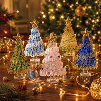 Figurine de mini sapin de Noël en verre fait main avec étoile dorée en sommet pour la décoration de table de Noël et les cadeaux de Noël