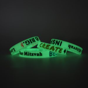 Cinturini da polso motivazionali in gomma luminosa con nomi personalizzati aggiungono braccialetti in Silicone braccialetti in gomma incandescente - Product Image 2