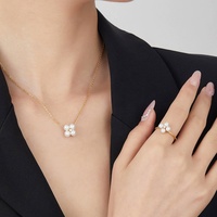 Parures de bijoux tendance en acier inoxydable hypoallergénique anti-ternissement plaqué or PVD 14k 18k avec perles et zircons pour femmes