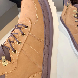 Botas de nieve cálidas, con cordones, antideslizantes, forradas de piel de oveja de alta calidad, hechas a medida, para caminar de forma casual y actividades al aire libre. - Product Image 4