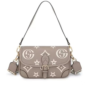 2026 New Designs High Quality Luxury Handbags Famous Branded for Women Purses and Tote Bag - Product Image 3