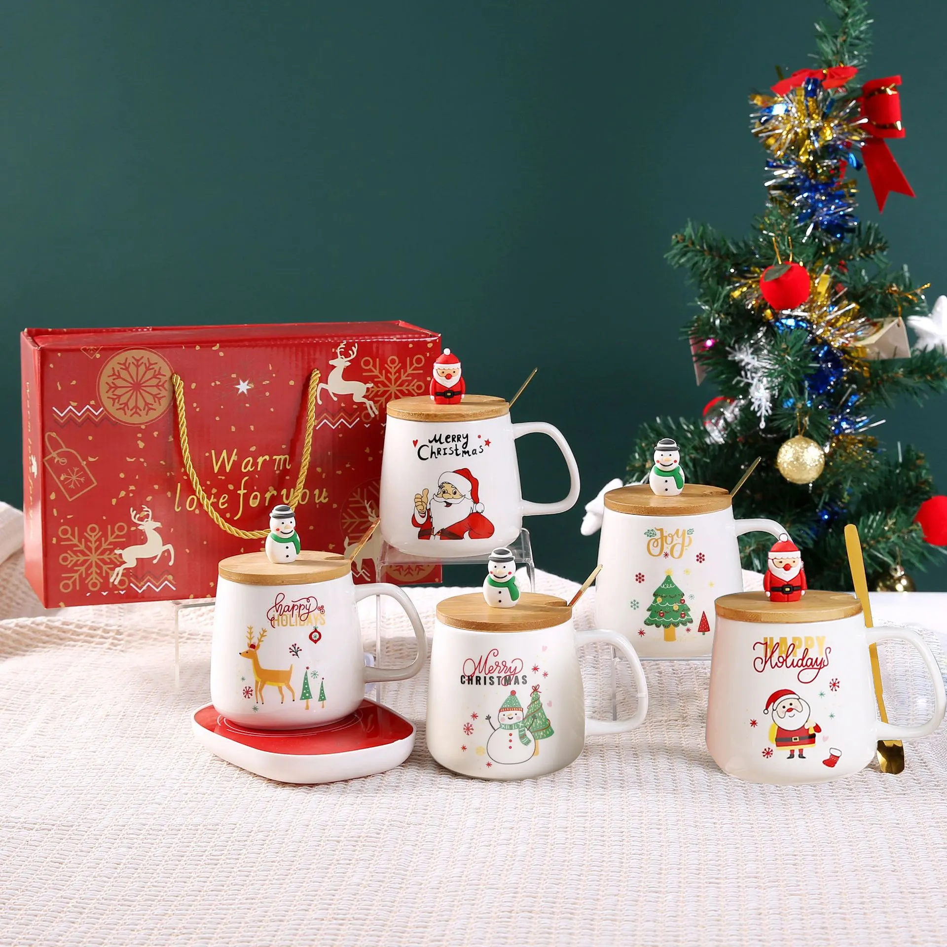 Neue kreative Weihnachts keramik becher mit Löffel deckel Cartoon Tasse Weihnachts geschenk becher für Geschenk kaffeetasse Geschenk box Set