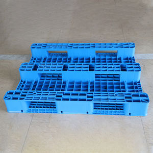O único empilhável resistente do HDPE enfrentou a pálete plástica do padrão do Euro da superfície plana três corredores - Product Image 6