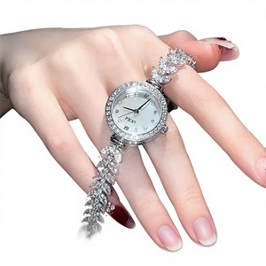 Yinlang/INRA <span class=keywords><strong>Montre</strong></span> analogique à quartz pour <span class=keywords><strong>femme</strong></span>, <span class=keywords><strong>bracelet</strong></span> en acrylique exquis, cadran de 30 mm, étanche - Product Image 1