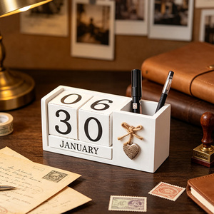 Porte-stylo en <span class=keywords><strong>bois</strong></span> personnalisable avec logo, décoration avec calendrier perpétuel, boîte <span class=keywords><strong>de</strong></span> rangement <span class=keywords><strong>de</strong></span> bureau, ornement <span class=keywords><strong>de</strong></span> bureau, cadeau pour enfants et adultes - Product Image 5