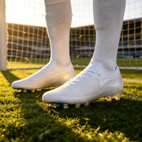 Chaussures de football pour hommes en TPU respirant de haute qualité, design à crampons, nouvelle collection, imperméables, durables, écologiques, portables, pour l'extérieur QFH