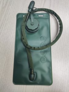 Sac à dos tactique <span class=keywords><strong>avec</strong></span> poche à <span class=keywords><strong>eau</strong></span> 2L/2.5L/3L - Réservoir <span class=keywords><strong>d</strong></span>'<span class=keywords><strong>eau</strong></span> en EVA de qualité alimentaire pour les sports de plein air, le cyclisme, la course à pied et la randonnée - Product Image 5
