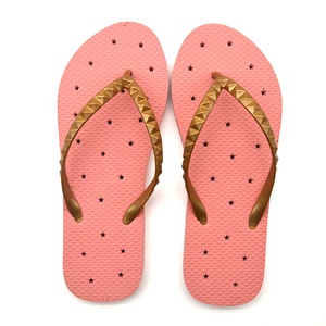 ขายฤดูร้อนร้อน-น้ําหนักเบาผู้หญิง Flip-Flops รองเท้าแตะสโลว์กลวงรองเท้าแตะชายหาดยางสว่างพื้นผิวด้านบน - Product Image 4