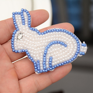 Patchs de fleurs en perles brodées 3D faits main, à double couche en maille, pour accessoires vestimentaires de mariage et de bricolage - Product Image 1