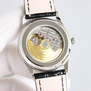 Reloj Mecánico de Alta Calidad con Correa de Cuero de Vaca con Incrustaciones de Diamantes, Esfera de Cristal de Zafiro, Resistente al Agua 3BAR, Diseño Deportivo y de Lujo - Product Image 5