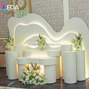 LEDA - Fondo de Escenario para Boda con Diseño Elegante y Luces 3D, Decoración para Escenario de Boda, Panel de Fondo de PVC Acrílico para Eventos - Product Image 1
