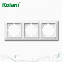 Cadre de finition pour prise triple Kolani, norme européenne 228x84mm, ignifuge, en PC, à enclenchement rapide, triple découpe