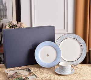 Russian Royal Style Luxury Eco-Friendly Bone China 4-Piece Dinnerware Set for Wedding <b>Party</b> Restaurants - Product Image 5