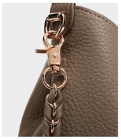 Sacs à main seau tendance, sacs fourre-tout mini de luxe tissés avec bandoulière, sacs bandoulière personnalisés pour femmes, trousse de maquillage zippée, directement de l'usine