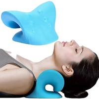 Soulagement de la douleur TMJ, étireur de cou et relaxant d'épaules, dispositif de traction cervicale et oreiller de massage : solution tout-en-un