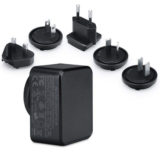 5V2A USB Travel 10W Charger With Interchangeable AC Plug Ready to Ship With UL FCC CB GS CE BIS SafetyMark UKCA KC