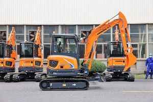 LonKing CMD6035 3.5Ton <b>Miniature</b> Household Industrial Excavator Equipped With a Hengli Engine Household Excavator BEST SELLER - Product Image 5