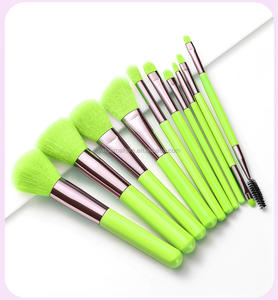 Juego de <span class=keywords><strong>brochas</strong></span> de maquillaje vegano de alta calidad de lujo, 10 piezas, <span class=keywords><strong>brochas</strong></span> rosas <span class=keywords><strong>para</strong></span> rostro, logotipo personalizado utilizado con corrector - Product Image 3