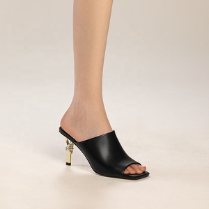 Mules élégantes et sexy pour femmes à bout carré ouvert, talon noué, antidérapantes, style minimaliste, avec talon artistique doré - Product Image 3