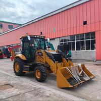 Chargeuse-pelleteuse Caterpillar 420F d'occasion, 4x4, 7 tonnes, godet de 0,96 m³, chargeuse-excavatrice hydraulique CAT 420F C4.4 ACERT d'origine à vendre
