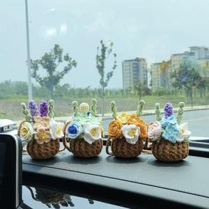 2025 créatif voiture pendentif tissé à la main <span class=keywords><strong>fleur</strong></span> panier rétroviseur Mini <span class=keywords><strong>fleur</strong></span> décor tentures Auto crochet tissé <span class=keywords><strong>Pot</strong></span> plante intérieur - Product Image 2