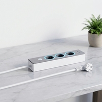 Multiprise européenne KC norme UE 16A PD 25W avec 3 prises USB (2 USB-A, 2 USB-C) et détection de surtension pour usage domestique