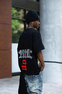 T-shirt surdimensionné en coton 100% de qualité supérieure avec imprimé ange en strass, streetwear pour hommes, logo personnalisé, vente en gros - Product Image 5