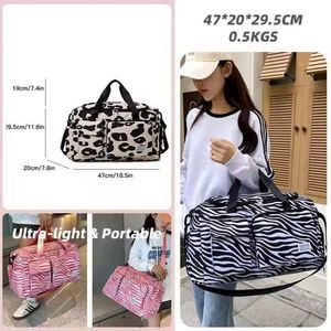 กระเป๋าเดินทางลายเสือดาวแฟชั่น ขนาดใหญ่ กันน้ำ สำหรับออกกำลังกาย ท่องเที่ยว พร้อมช่องใส่รองเท้า - Product Image 2