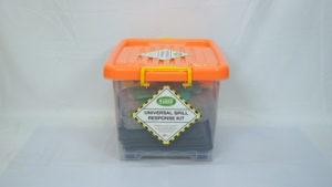 Kit anti-déversement universel Advanced SABER 20 litres avec boîte transparente, robuste et universel pour la protection des drains et les événements en petites pièces - Product Image 5